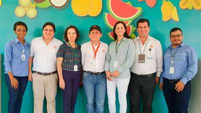 Colombianos visitam Centro de Excelência em Fruticultura do Senar